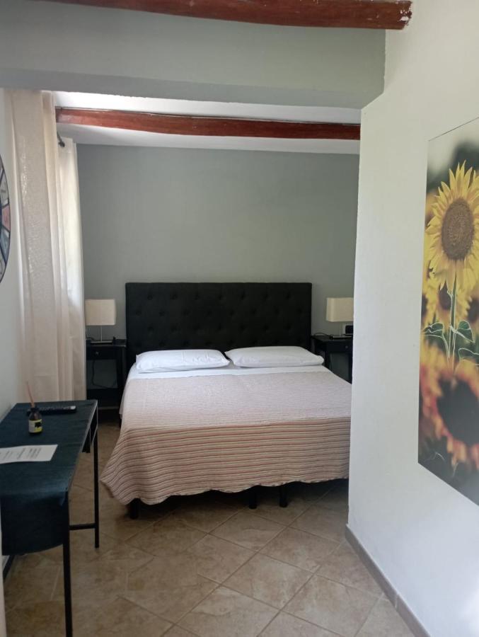Il Girasole Bed and Breakfast Semorile Eksteriør billede